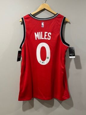 Authenticated Toronto Raptors C.J. Miles Signed Nike Swingman Jersey NWT COA